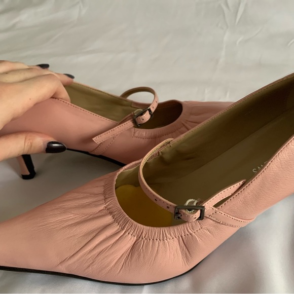 pink ruched pointy toe heels - Picture 5 of 9